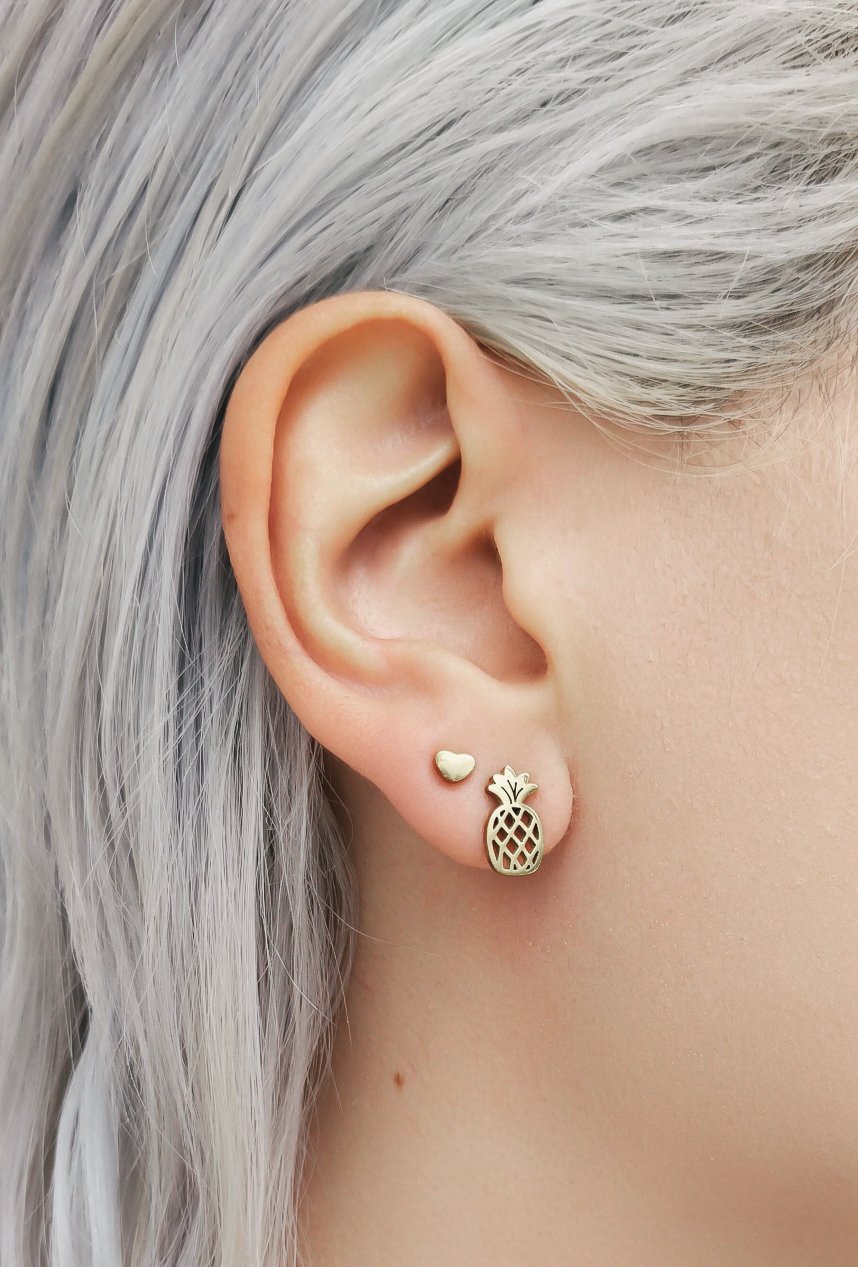 Piña Studs
