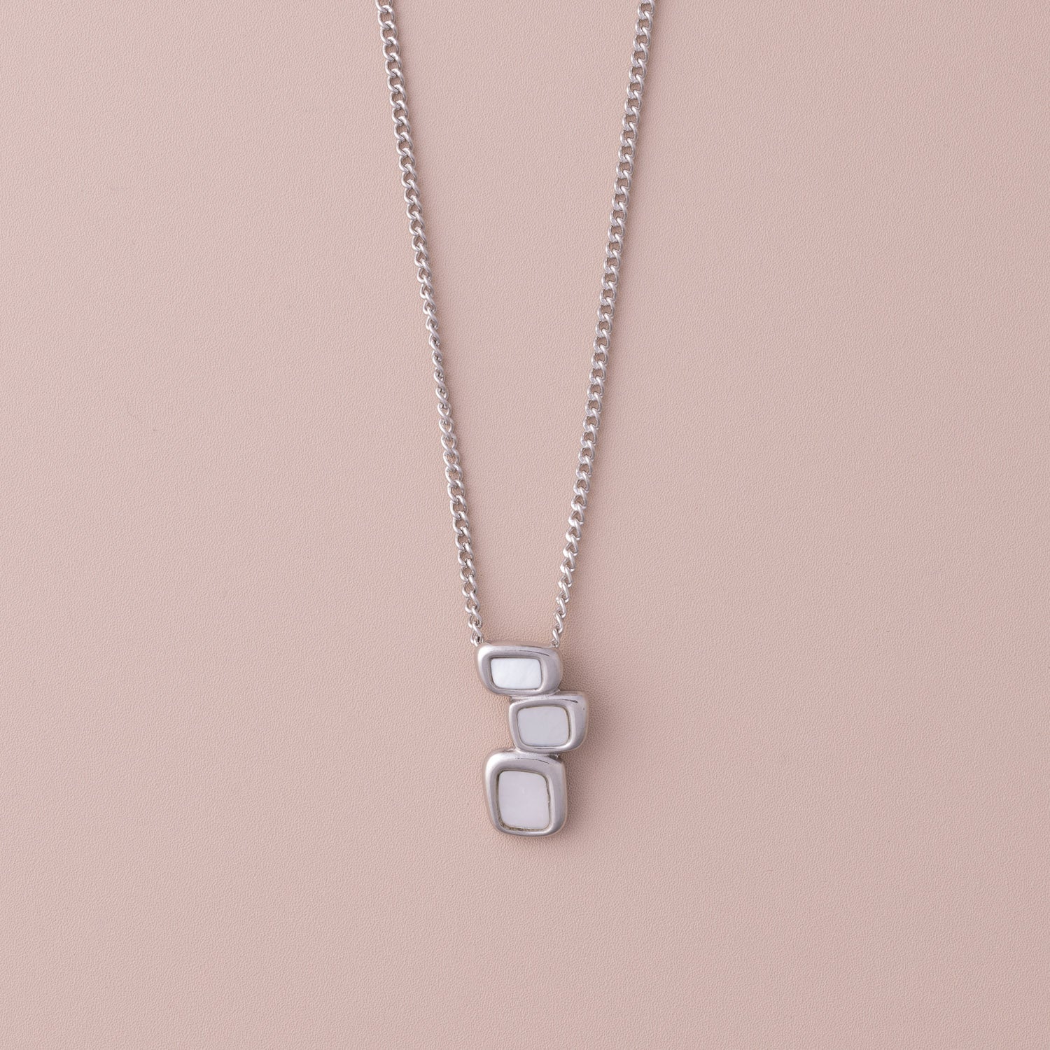 Leonor Necklace