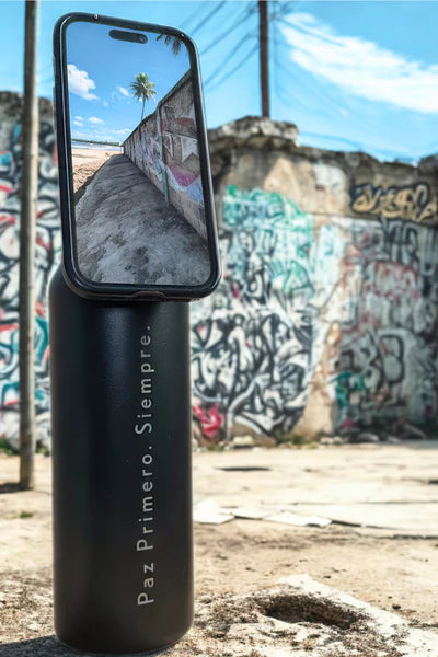 HydraGrip - Phone Magnet Water Bottle 24oz - Black NMJC by VP