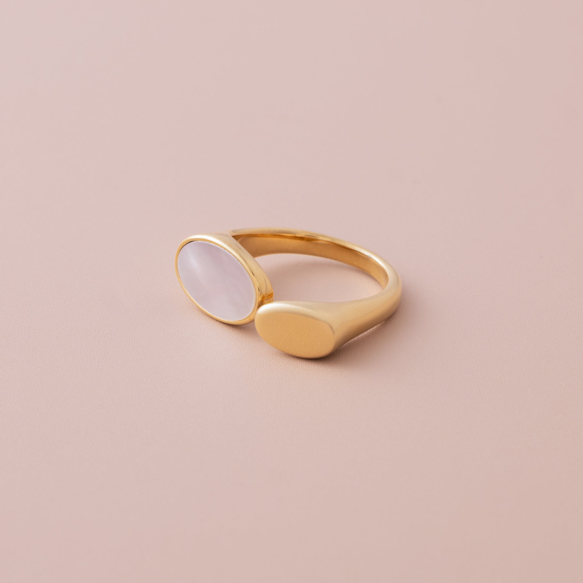 Leila Ring