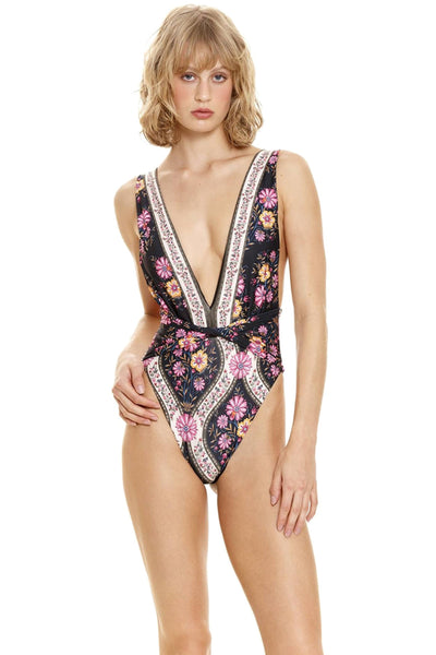 sadie one piece sullivans