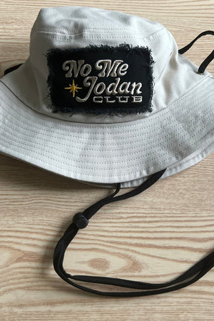 No Me Jodan Club | Bucket Hat | Beige by VP