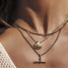 Perla Gold Shell Necklace by Arms of Eve