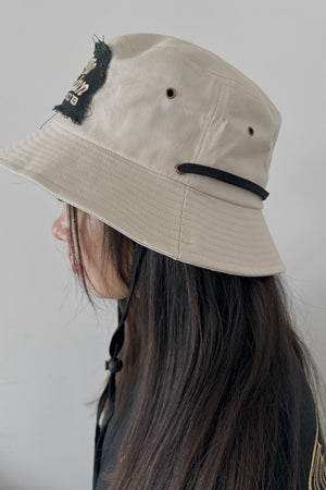 No Me Jodan Club | Bucket Hat | Beige by VP