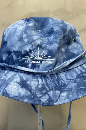 No Me Jodan Club | Bucket Hat | Blue Tie-Dye by VP