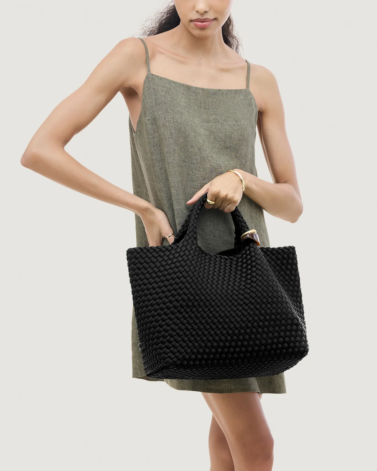St. Barths Medium Tote Beads - Onyx By Naghedi