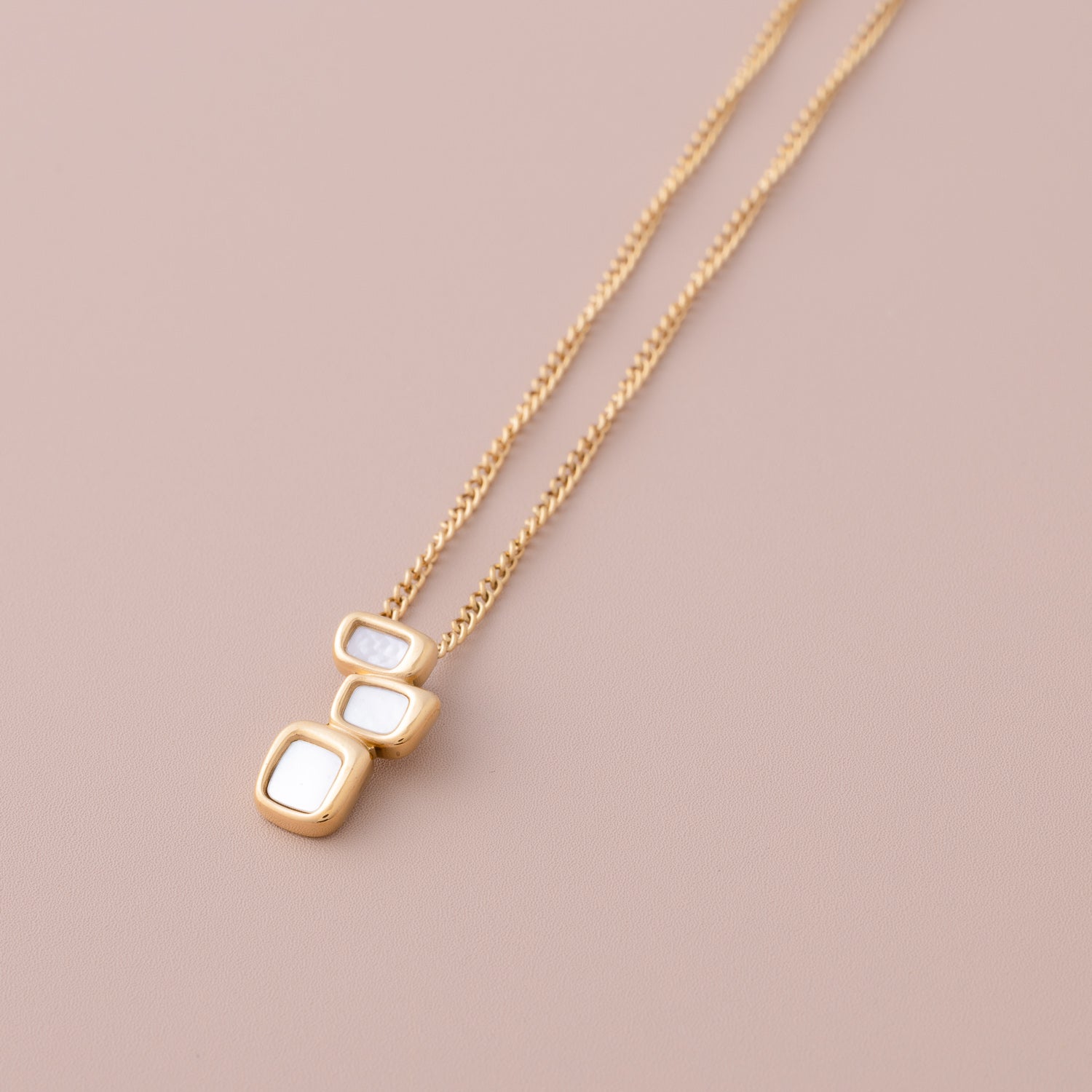 Leonor Necklace