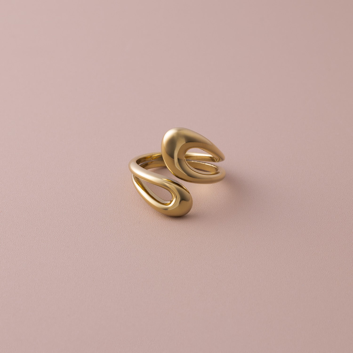 Isaria Ring