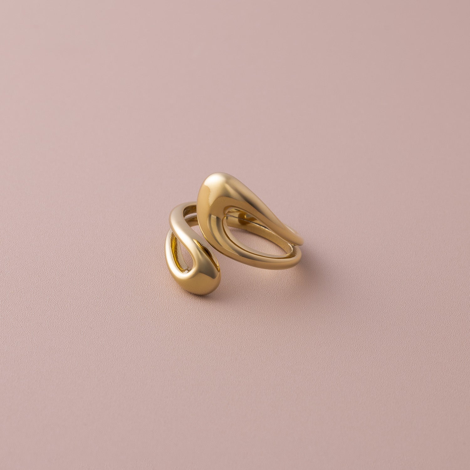 Isaria Ring
