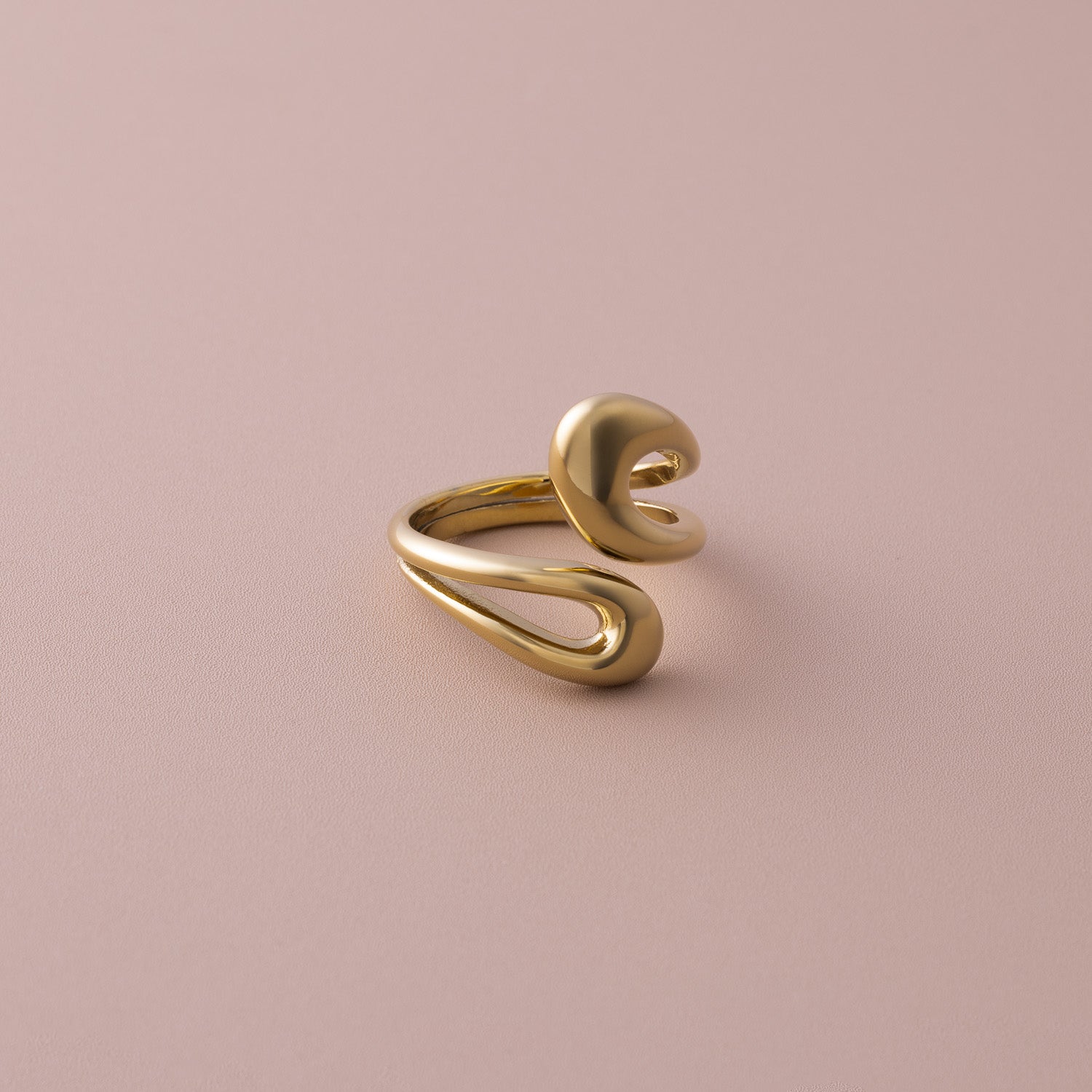 Isaria Ring